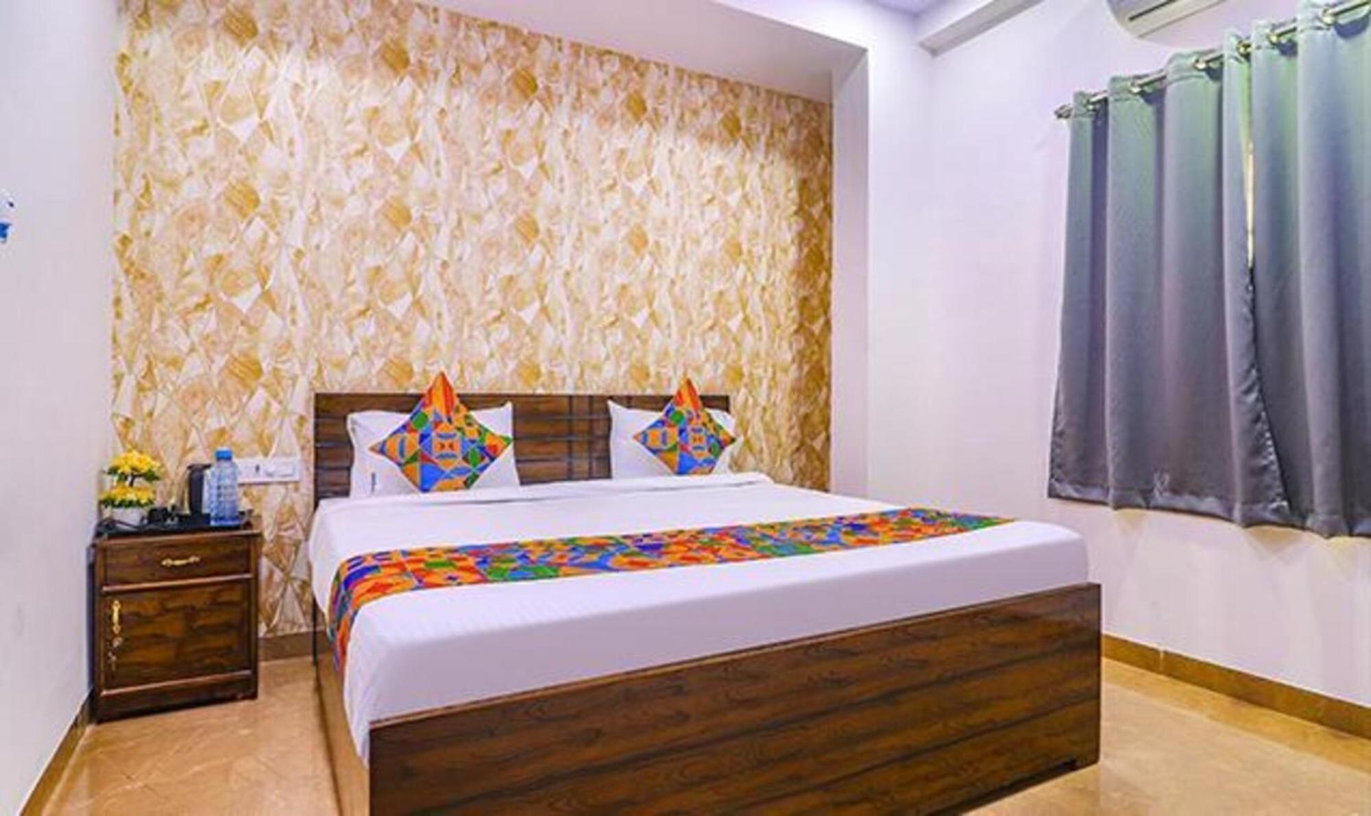 Fabexpress The Dream Elite - Nr Golconda Fort, Manikonda Hyderabad Exterior foto
